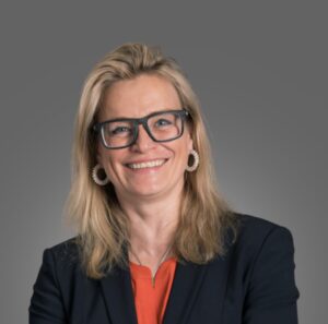 Porträt von Susanne Kufeld, Expertin für Krisenmanagement und Resilienz im NOVELEDGE-Netzwerk
